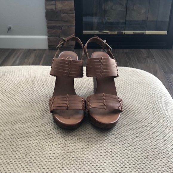 Shoes - Picture 2 of 2